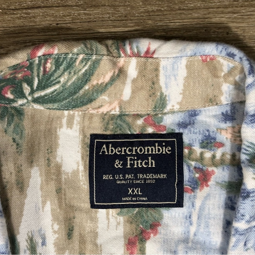 Abercrombie & Fitch Hawaiian Shirt XXL Men's Multicolor AOP Relaxed Button Up - Picture 3 of 7